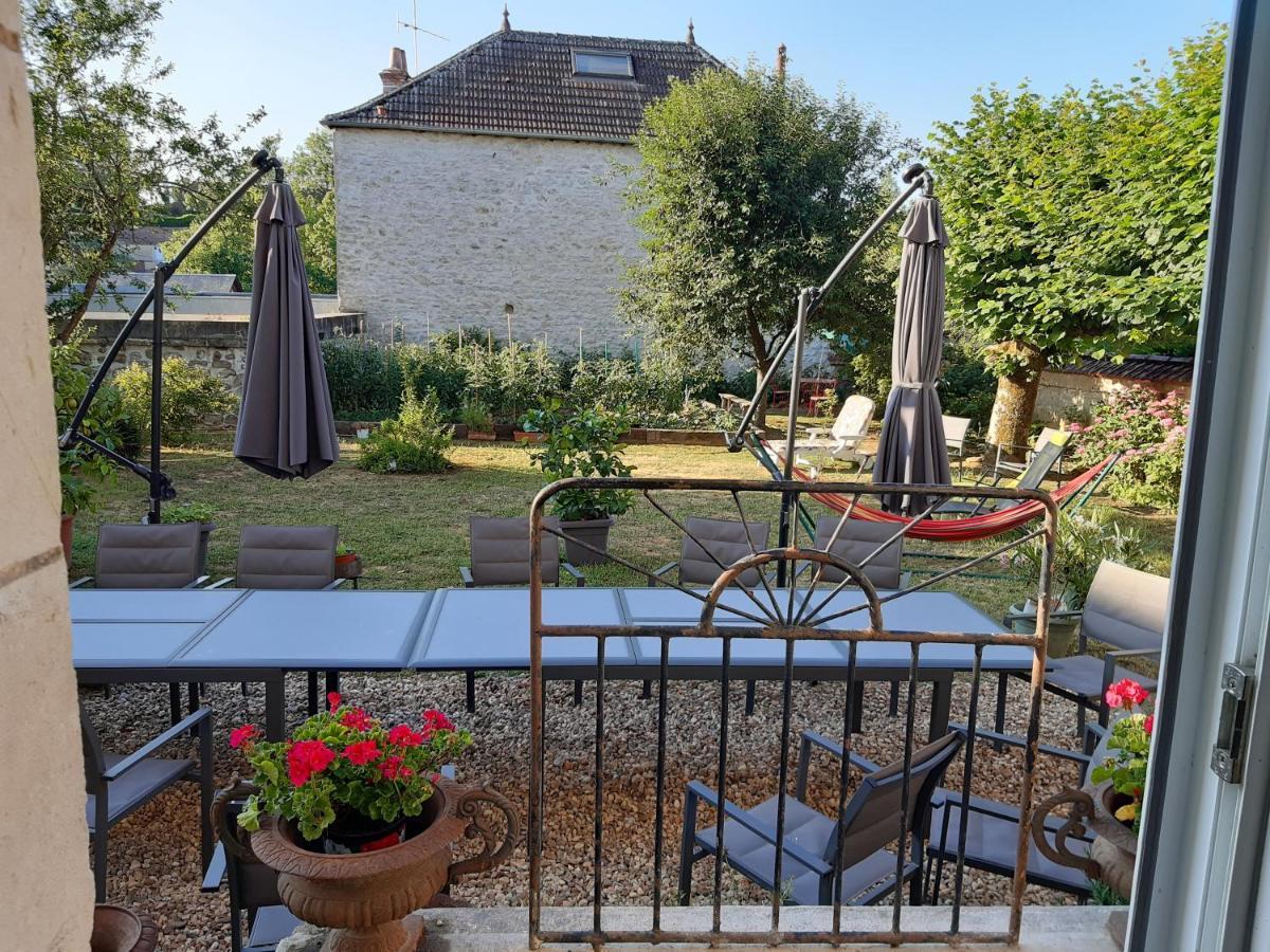 Le Couvent En Bazois Bed & Breakfast Chatillon-en-Bazois Bagian luar foto